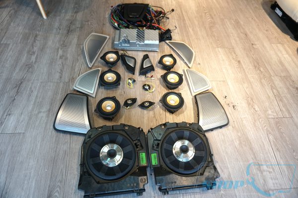 Bang & Olufsen BMW