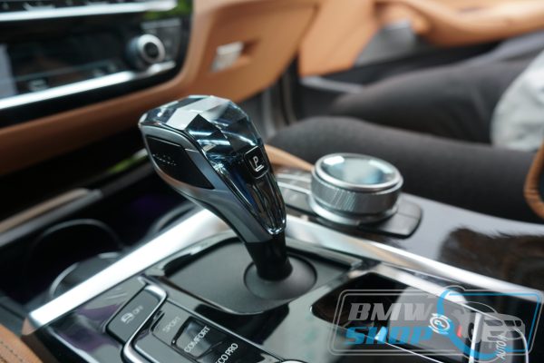 Cần số pha lê BMW